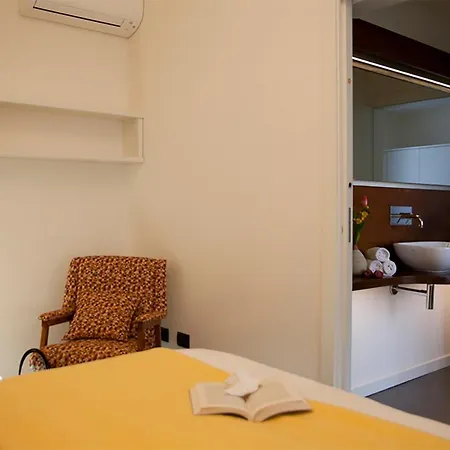 Foyer Rooms & Suites Affittacamere Cagliari Exterior photo